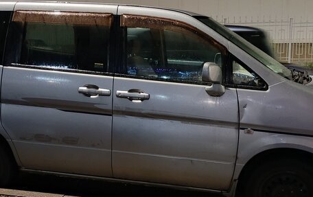 Nissan Serena II, 2002 год, 350 000 рублей, 1 фотография