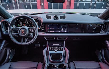 Porsche Cayenne III, 2025 год, 24 490 000 рублей, 14 фотография