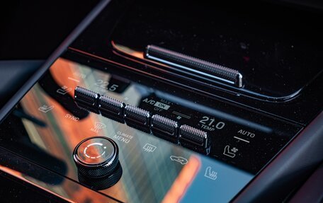 Porsche Cayenne III, 2025 год, 24 490 000 рублей, 23 фотография