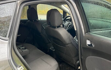 Opel Astra J, 2010 год, 595 000 рублей, 23 фотография