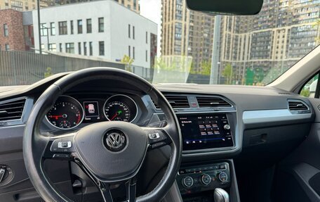 Volkswagen Tiguan II, 2017 год, 2 240 000 рублей, 9 фотография