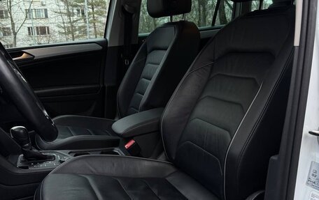 Volkswagen Tiguan II, 2017 год, 2 240 000 рублей, 15 фотография