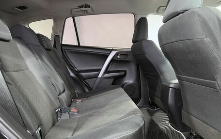 Toyota RAV4, 2016 год, 2 399 000 рублей, 13 фотография
