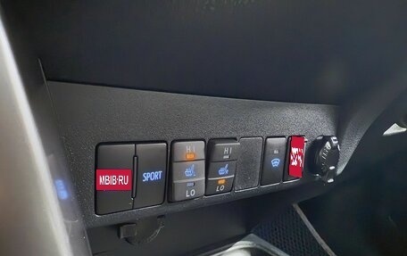 Toyota RAV4, 2016 год, 2 399 000 рублей, 16 фотография