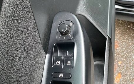 Volkswagen Passat B6, 2006 год, 650 000 рублей, 21 фотография