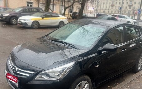 Hyundai Solaris II рестайлинг, 2016 год, 1 200 000 рублей, 2 фотография