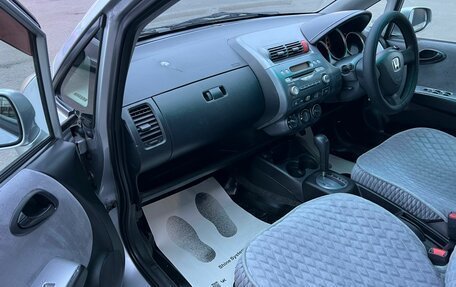 Honda Fit III, 2003 год, 549 999 рублей, 12 фотография