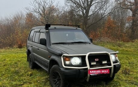 Mitsubishi Pajero III рестайлинг, 1992 год, 600 000 рублей, 2 фотография