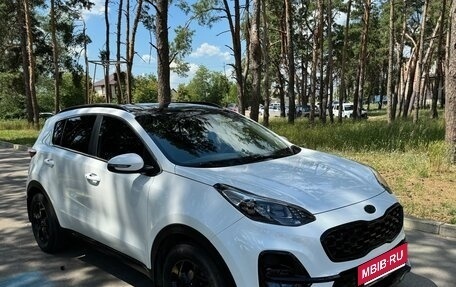 KIA Sportage IV рестайлинг, 2021 год, 3 300 000 рублей, 2 фотография
