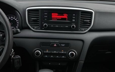 KIA Sportage IV рестайлинг, 2021 год, 2 150 000 рублей, 30 фотография