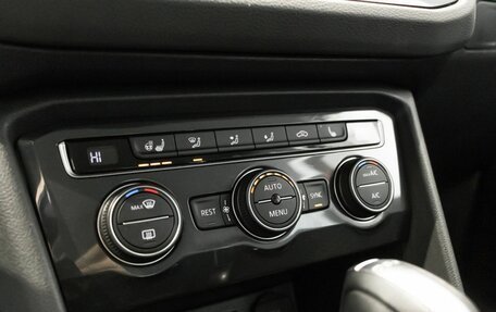 Volkswagen Tiguan II, 2019 год, 2 646 000 рублей, 8 фотография