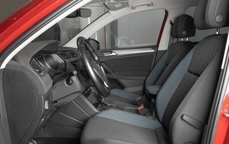 Volkswagen Tiguan II, 2019 год, 2 646 000 рублей, 16 фотография