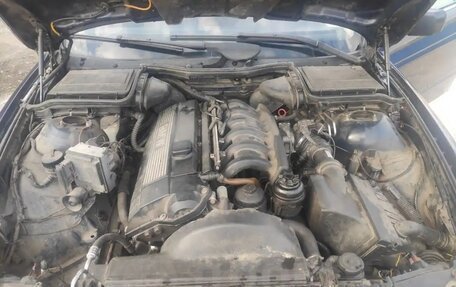 BMW 5 серия, 1998 год, 400 000 рублей, 3 фотография