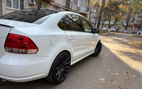 Volkswagen Polo VI (EU Market), 2015 год, 950 000 рублей, 1 фотография