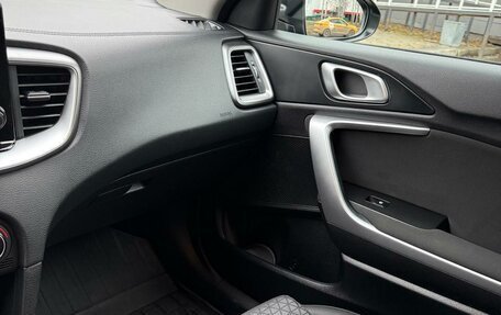 KIA cee'd III, 2021 год, 1 900 000 рублей, 14 фотография