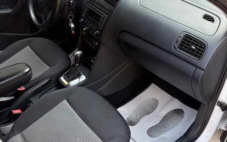 Volkswagen Polo VI (EU Market), 2015 год, 950 000 рублей, 5 фотография