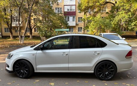 Volkswagen Polo VI (EU Market), 2015 год, 950 000 рублей, 10 фотография