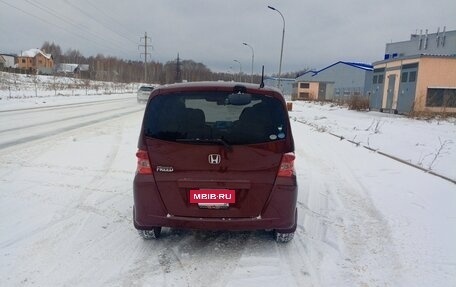 Honda Freed I, 2010 год, 990 000 рублей, 7 фотография