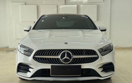 Mercedes-Benz A-Класс, 2022 год, 2 166 000 рублей, 2 фотография