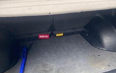 Toyota RAV4, 2004 год, 730 000 рублей, 8 фотография