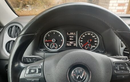 Volkswagen Tiguan I, 2011 год, 1 220 000 рублей, 2 фотография