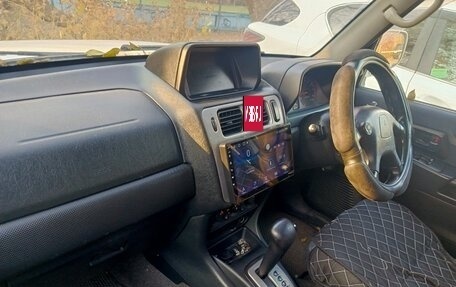 Mitsubishi Pajero iO, 2000 год, 400 000 рублей, 3 фотография