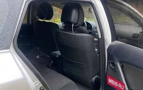 Toyota Avensis III рестайлинг, 2009 год, 1 100 000 рублей, 10 фотография