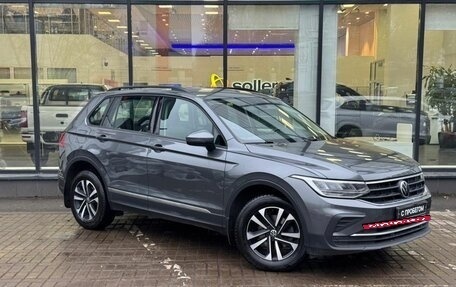 Volkswagen Tiguan II, 2021 год, 3 350 000 рублей, 3 фотография
