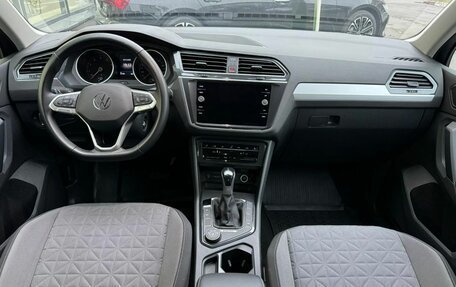 Volkswagen Tiguan II, 2021 год, 3 350 000 рублей, 9 фотография