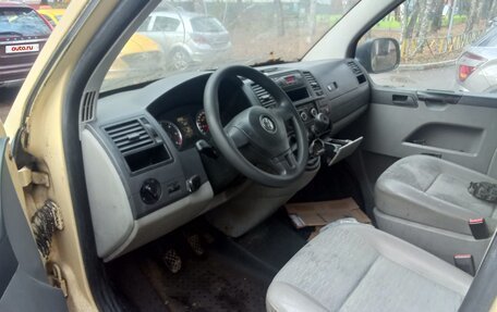 Volkswagen Transporter T5 рестайлинг, 2013 год, 1 000 000 рублей, 5 фотография