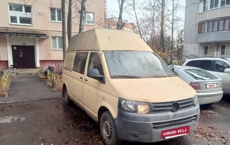 Volkswagen Transporter T5 рестайлинг, 2013 год, 1 000 000 рублей, 2 фотография