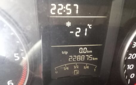 Volkswagen Transporter T5 рестайлинг, 2013 год, 1 000 000 рублей, 9 фотография