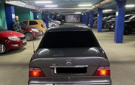 Mercedes-Benz E-Класс, 1994 год, 255 000 рублей, 4 фотография