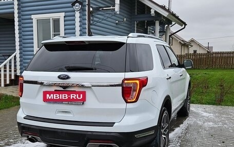 Ford Explorer VI, 2018 год, 3 300 000 рублей, 5 фотография