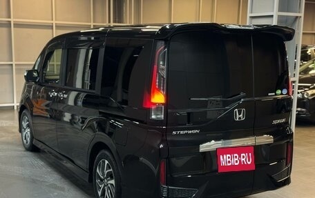 Honda Stepwgn IV, 2017 год, 1 947 000 рублей, 6 фотография