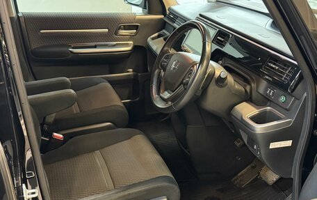 Honda Stepwgn IV, 2017 год, 1 947 000 рублей, 20 фотография