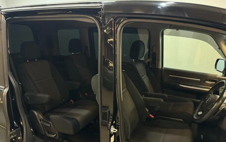 Honda Stepwgn IV, 2017 год, 1 947 000 рублей, 16 фотография