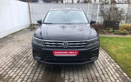 Volkswagen Tiguan II, 2020 год, 3 100 000 рублей, 2 фотография