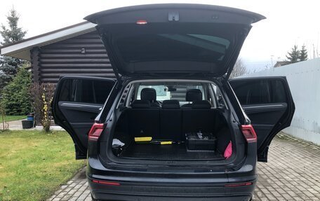 Volkswagen Tiguan II, 2020 год, 3 100 000 рублей, 14 фотография