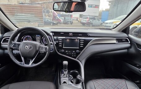 Toyota Camry, 2019 год, 1 000 000 рублей, 7 фотография