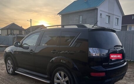 Mitsubishi Outlander III рестайлинг 3, 2011 год, 1 150 000 рублей, 5 фотография