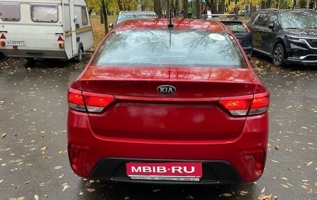 KIA Rio IV, 2019 год, 900 000 рублей, 1 фотография