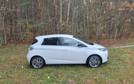 Renault ZOE I рестайлинг, 2016 год, 670 000 рублей, 12 фотография