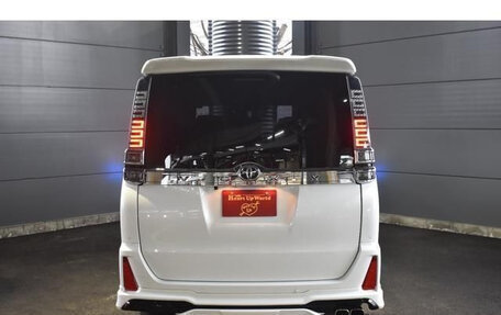 Toyota Voxy III, 2021 год, 2 100 035 рублей, 8 фотография