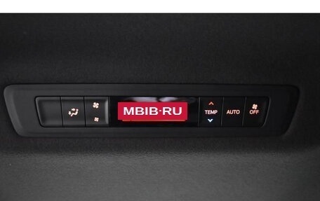 Toyota Voxy III, 2021 год, 2 100 035 рублей, 18 фотография