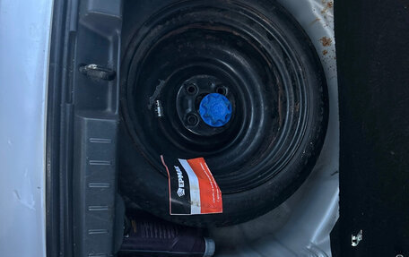 Toyota Yaris III рестайлинг, 2008 год, 440 000 рублей, 20 фотография