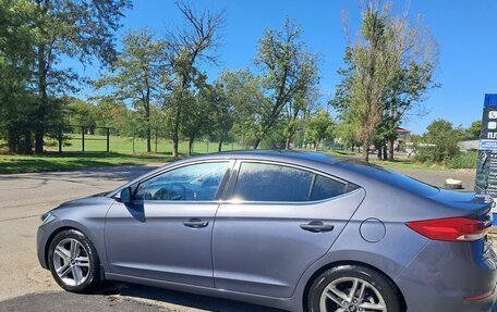 Hyundai Elantra VI рестайлинг, 2016 год, 1 750 000 рублей, 5 фотография