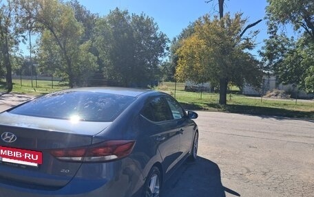 Hyundai Elantra VI рестайлинг, 2016 год, 1 750 000 рублей, 7 фотография