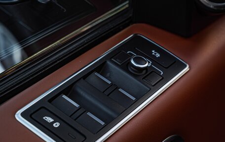 Land Rover Range Rover IV рестайлинг, 2016 год, 6 990 000 рублей, 25 фотография