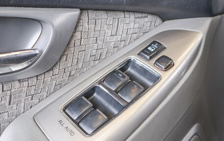 Toyota Land Cruiser Prado 120 рестайлинг, 2008 год, 2 249 000 рублей, 6 фотография